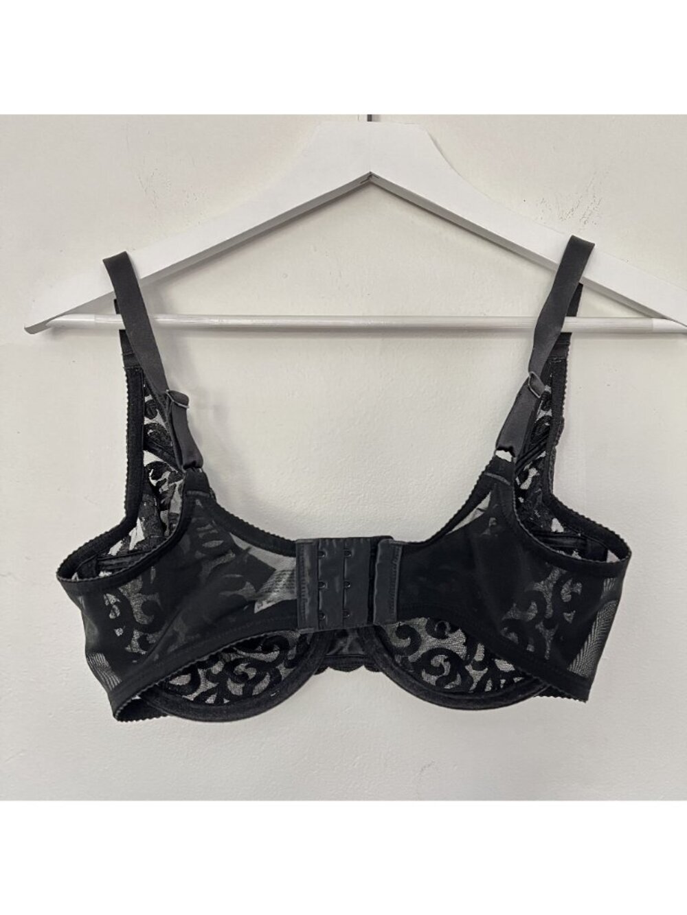 Wacoal 34DD Arabesque Lace Underwire Bra Black Sheer Cup EUC - Picture 2 of 5
